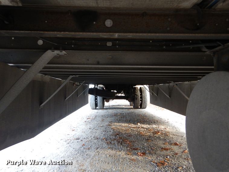 image for item DH5002 2011 Utility Trailers VS2RA refrigerated van trailer