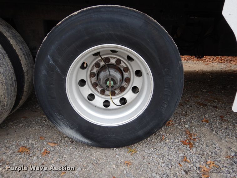 image for item DH5002 2011 Utility Trailers VS2RA refrigerated van trailer