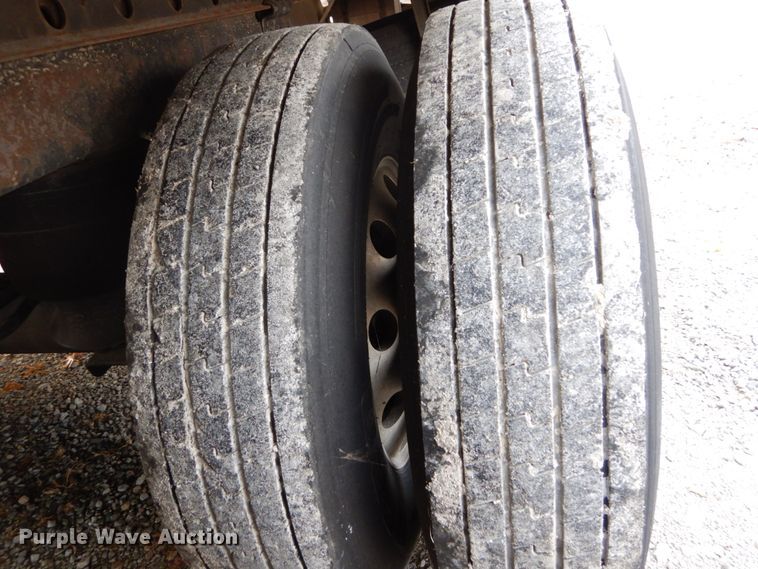 image for item DH5002 2011 Utility Trailers VS2RA refrigerated van trailer