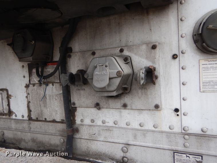 image for item DH5004 2010 Great Dane refrigerated van trailer