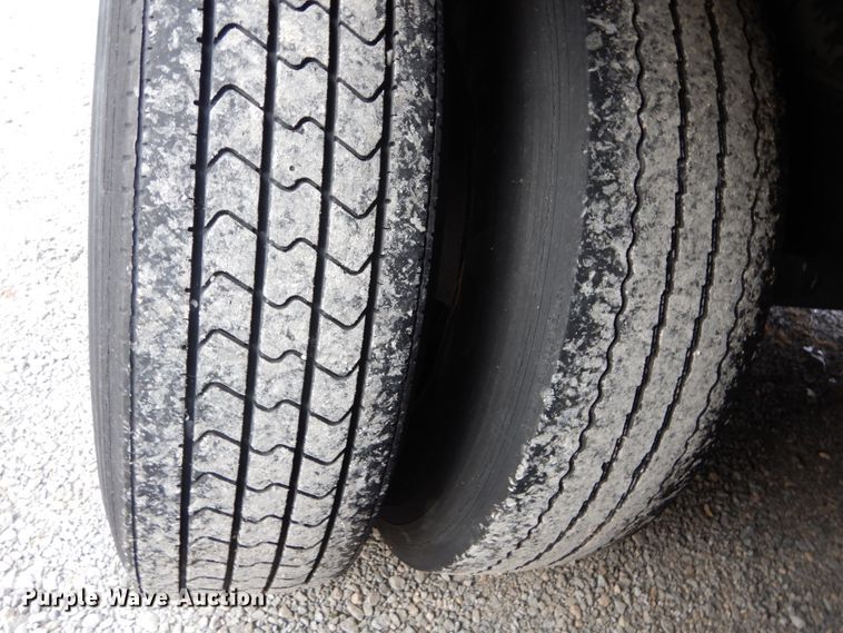 image for item DH5004 2010 Great Dane refrigerated van trailer