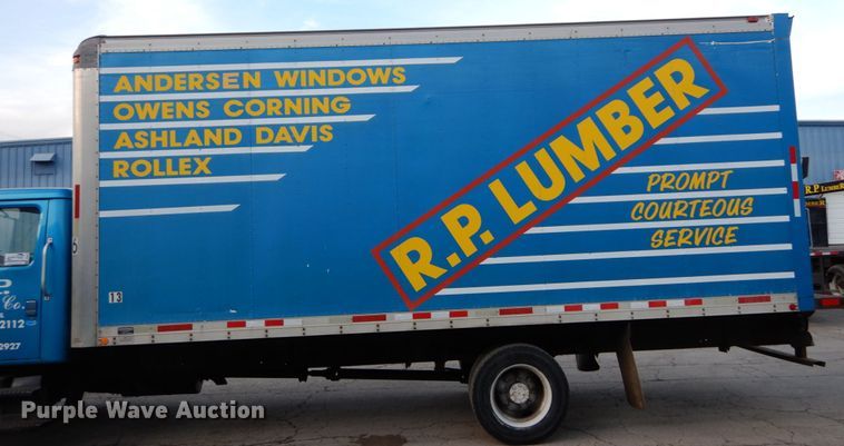 image for item DH5017 1998 International 4700 box truck