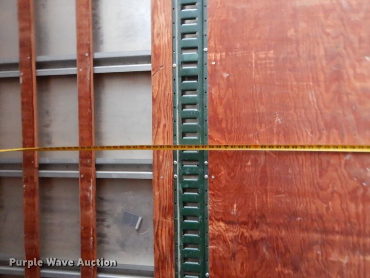 image for item DH5017 1998 International 4700 box truck