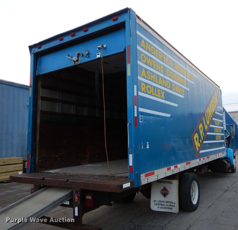 image for item DH5017 1998 International 4700 box truck