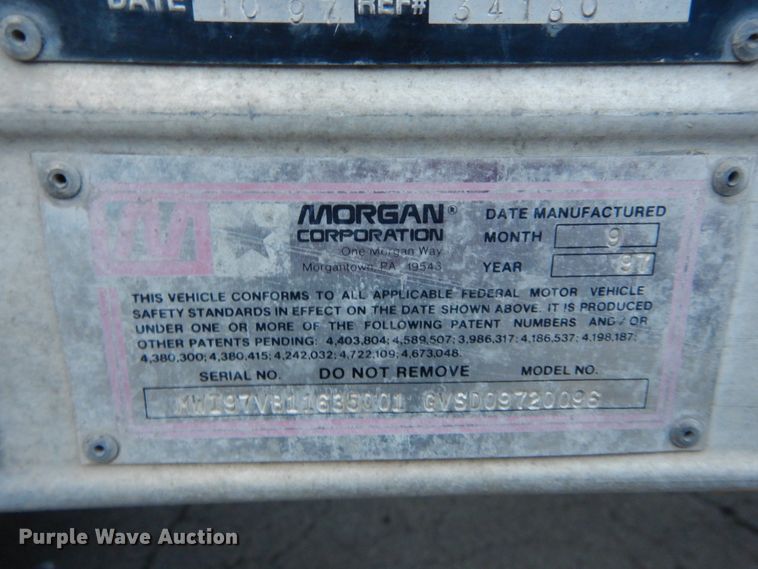 image for item DH5017 1998 International 4700 box truck