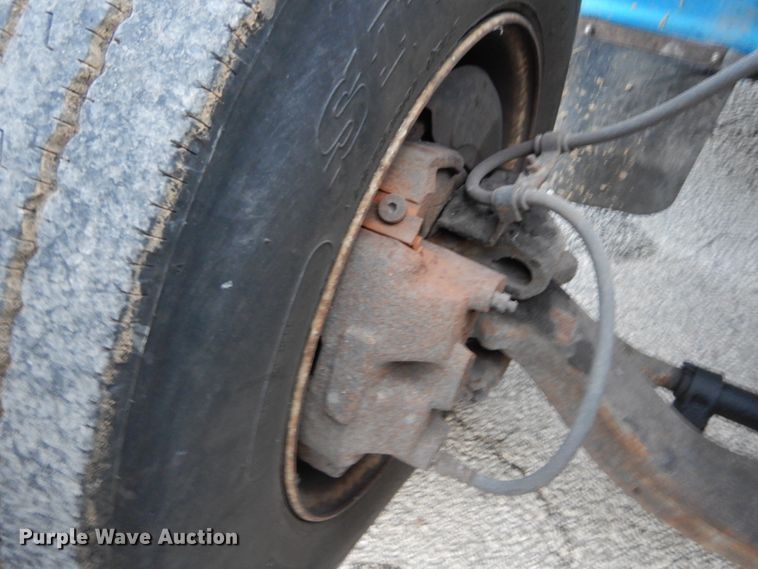 image for item DH5017 1998 International 4700 box truck