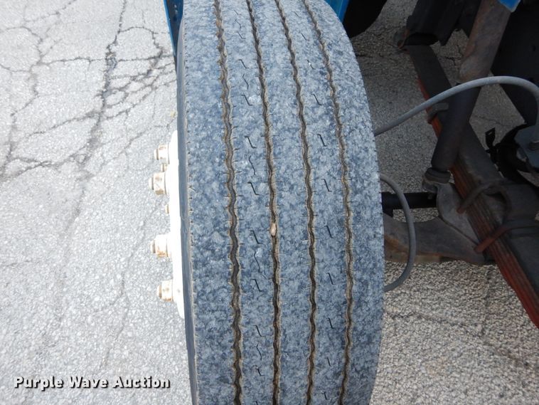 image for item DH5017 1998 International 4700 box truck