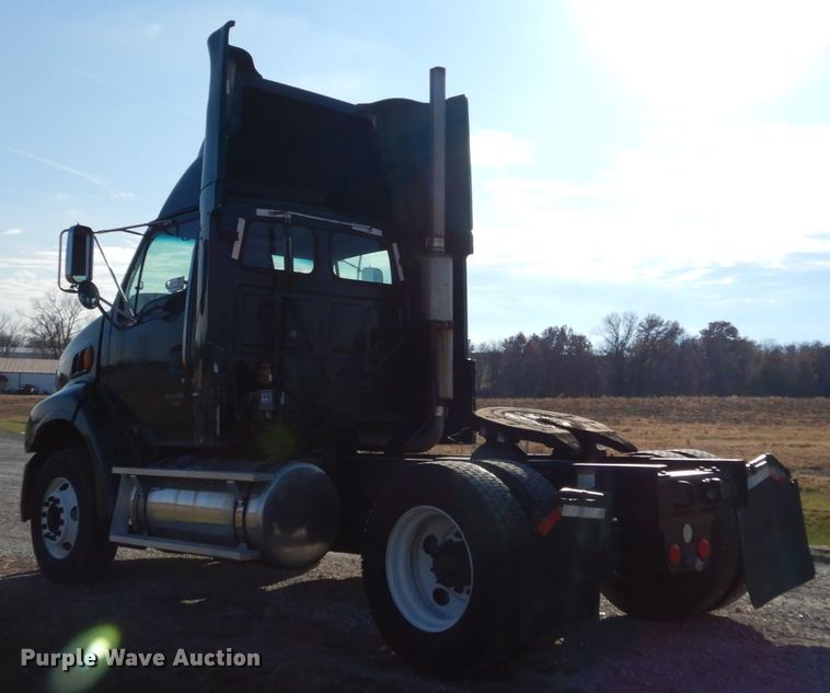 image for item DH5033 2007 Sterling A-Line semi truck