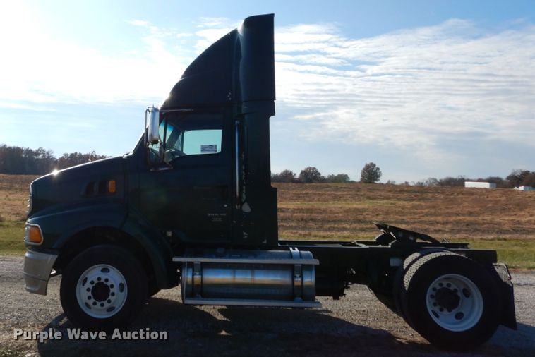image for item DH5033 2007 Sterling A-Line semi truck