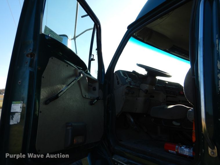 image for item DH5033 2007 Sterling A-Line semi truck