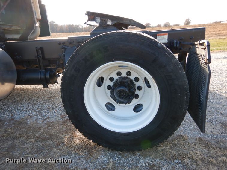 image for item DH5033 2007 Sterling A-Line semi truck