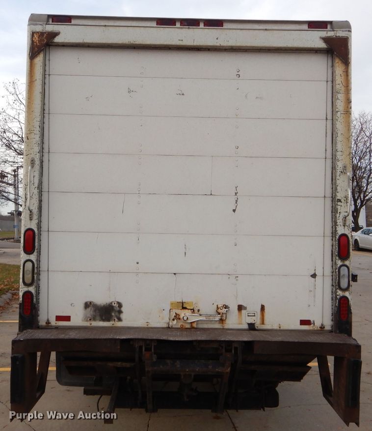 image for item DH6855 2005 GMC W4500 box truck