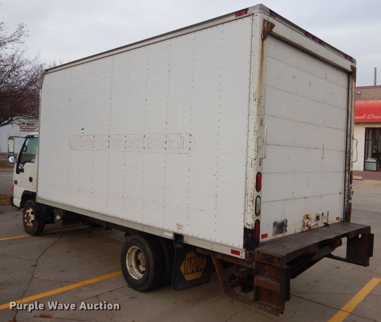 image for item DH6855 2005 GMC W4500 box truck