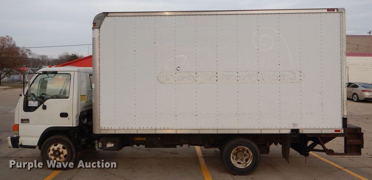 image for item DH6855 2005 GMC W4500 box truck