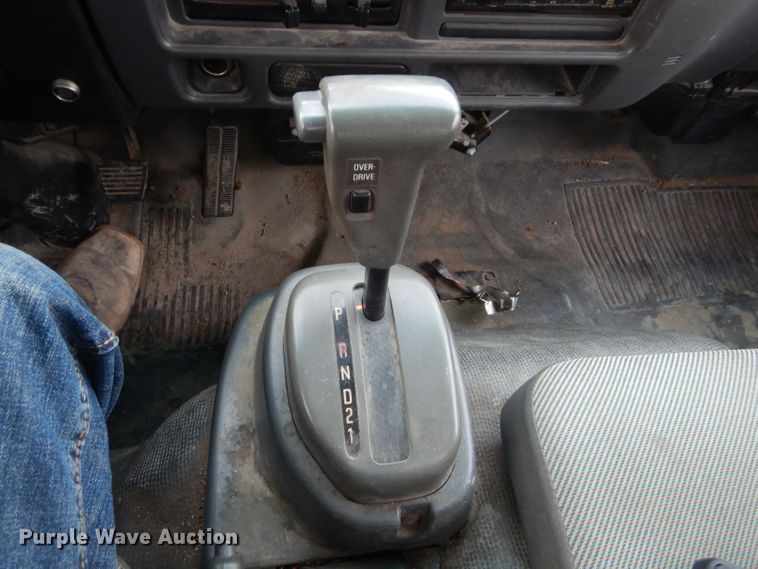 image for item DH6855 2005 GMC W4500 box truck