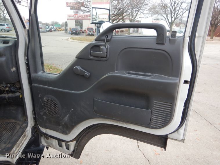 image for item DH6855 2005 GMC W4500 box truck