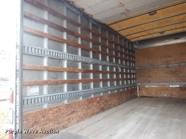 image for item DH6855 2005 GMC W4500 box truck