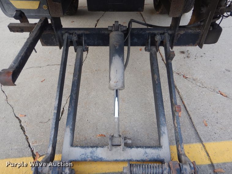 image for item DH6855 2005 GMC W4500 box truck