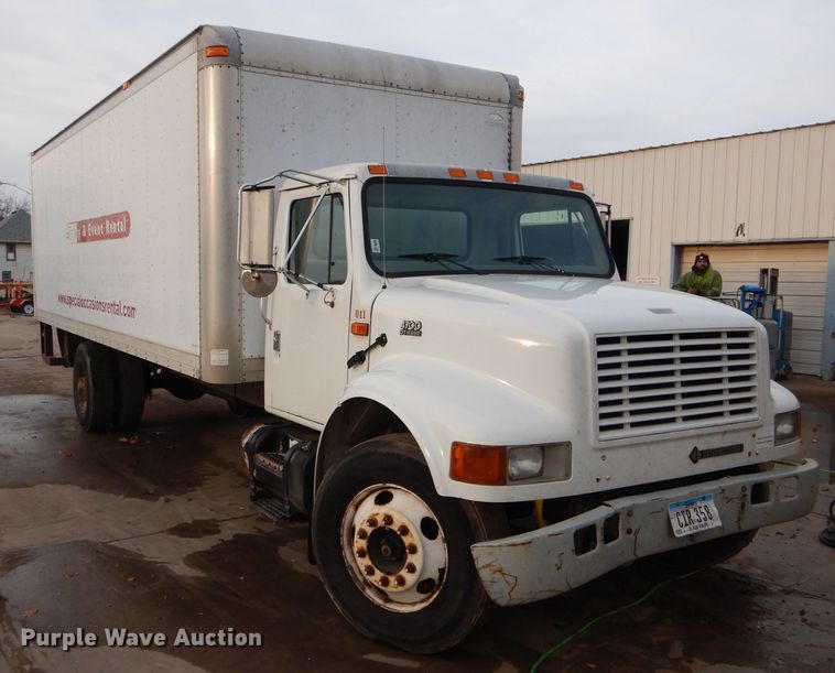 image for item DH6856 2001 International 4700 box truck