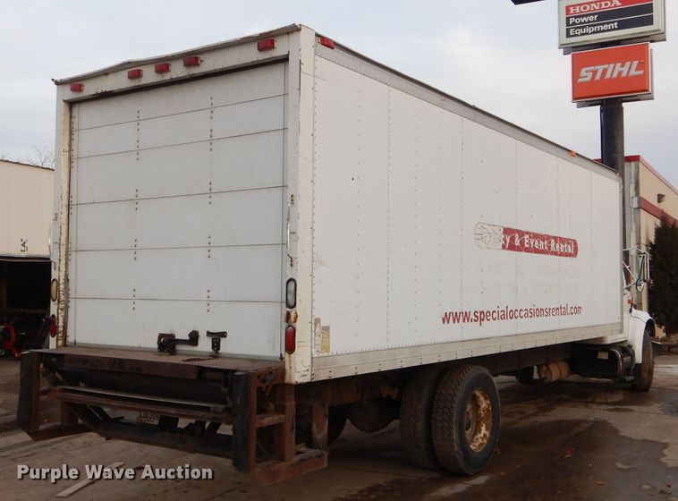 image for item DH6856 2001 International 4700 box truck