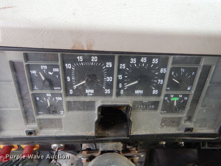 image for item DH6856 2001 International 4700 box truck