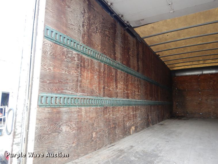 image for item DH6856 2001 International 4700 box truck