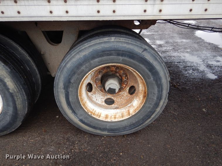 image for item DH6860 2005 Wabash dry van trailer