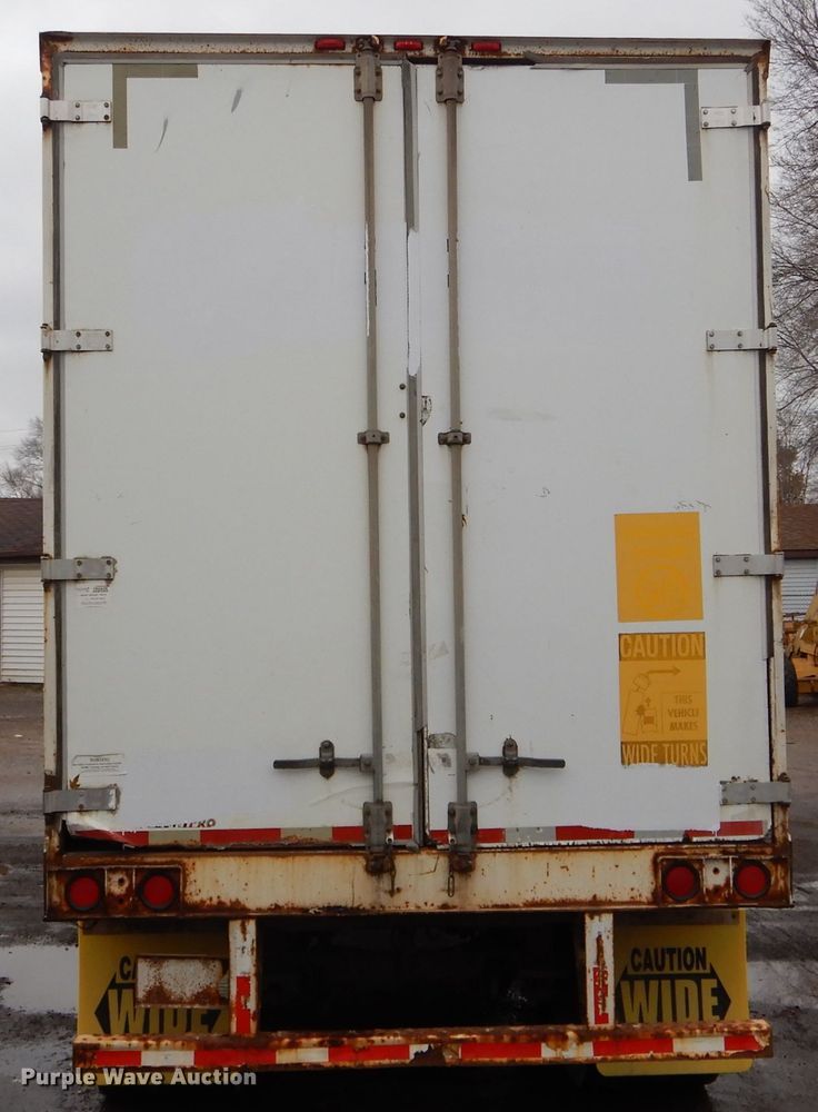 image for item DH6861 2005 Wabash dry van trailer
