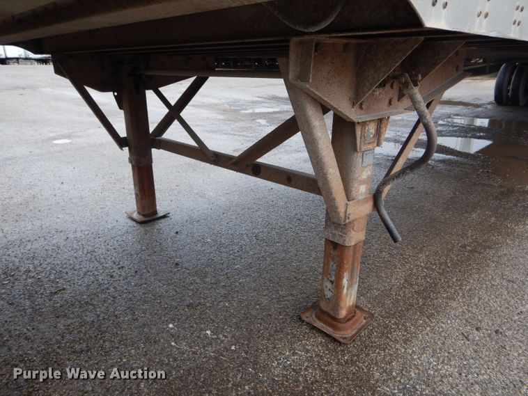 image for item DH6861 2005 Wabash dry van trailer