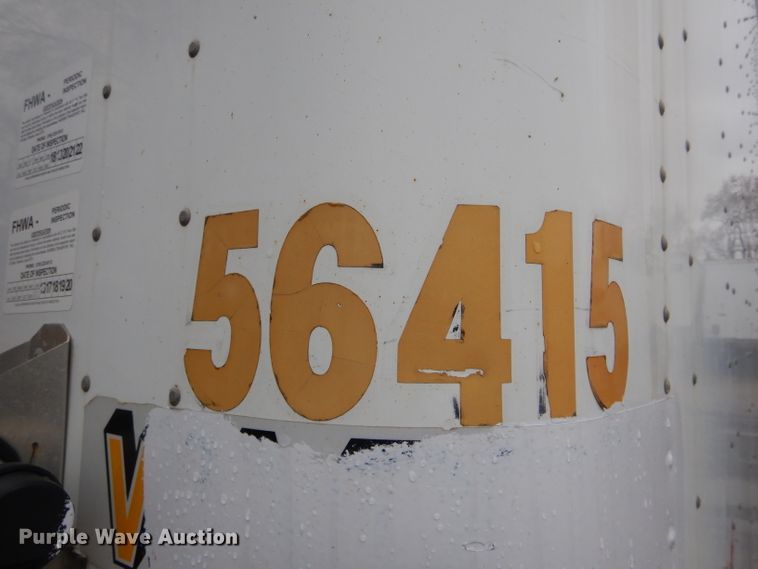 image for item DH6861 2005 Wabash dry van trailer