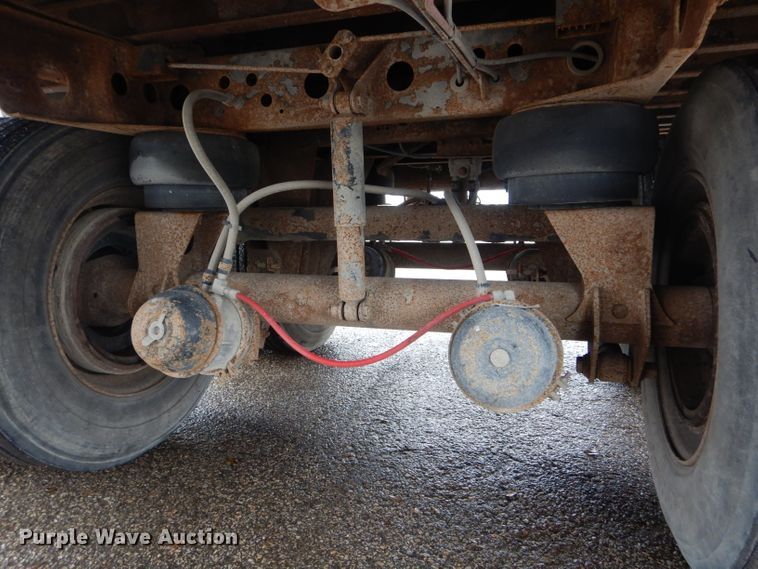 image for item DH6862 2005 Wabash dry van trailer