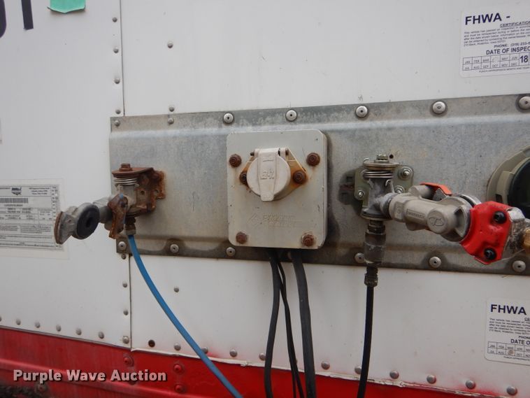 image for item DH6863 2006 Wabash dry van trailer