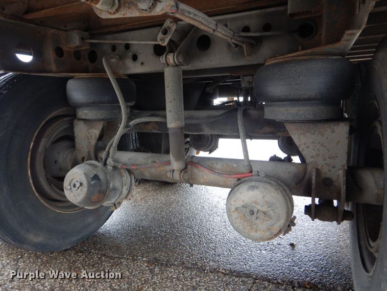 image for item DH6863 2006 Wabash dry van trailer