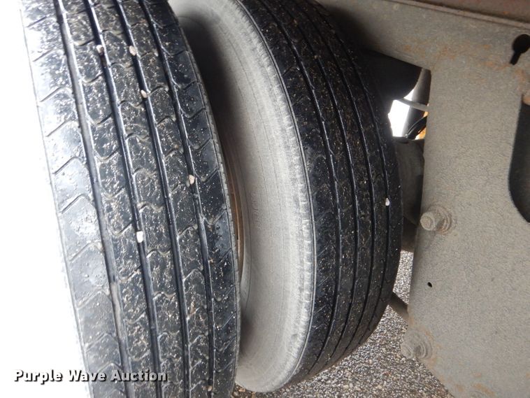 image for item DH6863 2006 Wabash dry van trailer