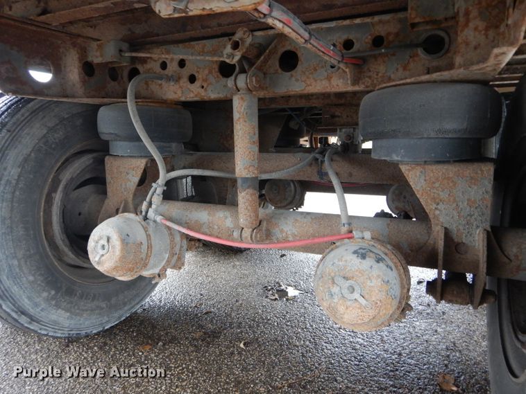 image for item DH6864 2006 Wabash dry van trailer