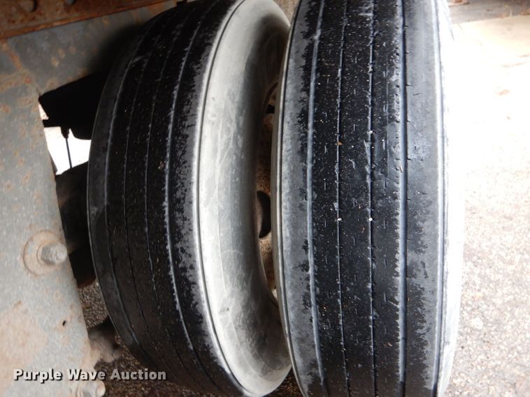 image for item DH6864 2006 Wabash dry van trailer