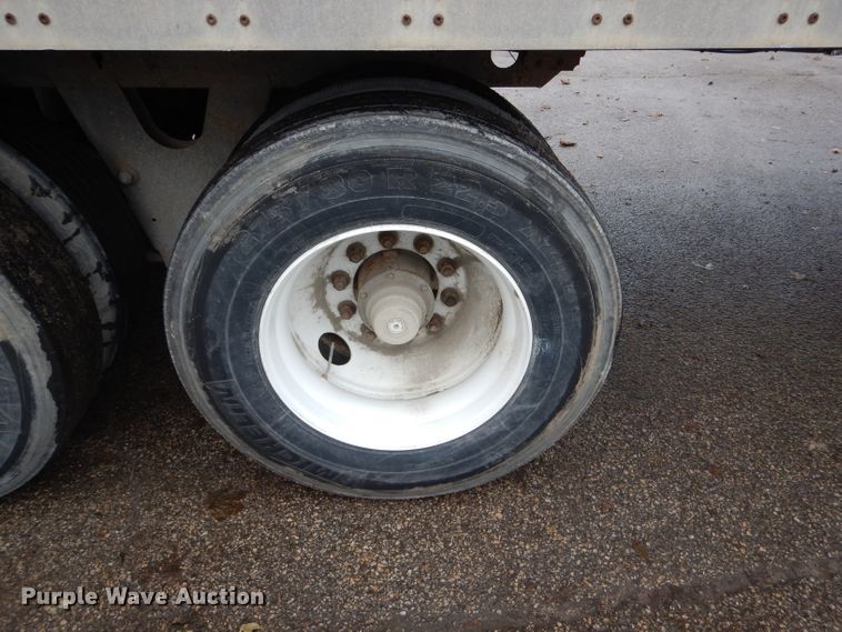 image for item DH6864 2006 Wabash dry van trailer