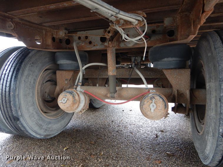 image for item DH6865 2005 Wabash dry van trailer