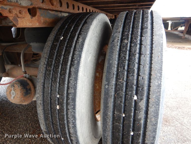 image for item DH6865 2005 Wabash dry van trailer