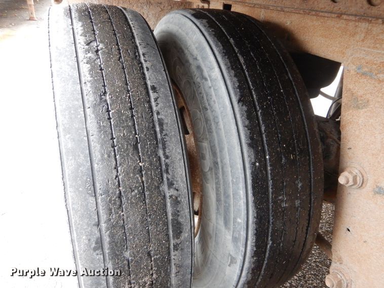 image for item DH6865 2005 Wabash dry van trailer