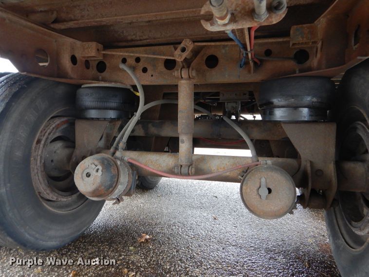 image for item DH6866 2005 Wabash dry van trailer