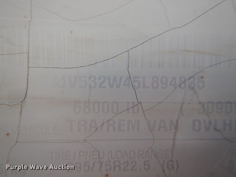 image for item DH6866 2005 Wabash dry van trailer