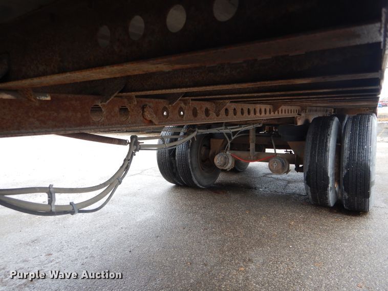 image for item DH6867 2005 Wabash dry van trailer