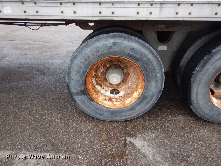 image for item DH6867 2005 Wabash dry van trailer