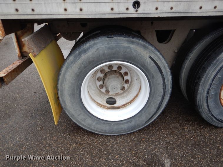 image for item DH6868 2005 Wabash dry van trailer