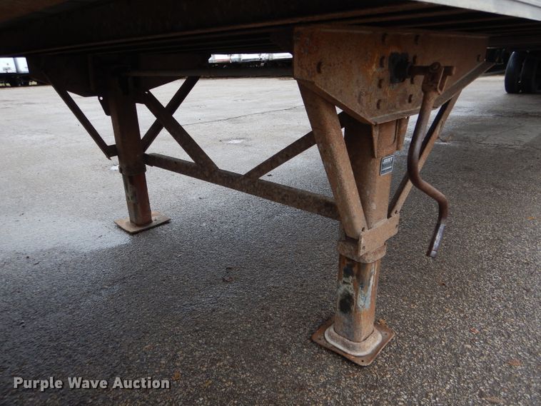 image for item DH6869 2005 Wabash dry van trailer