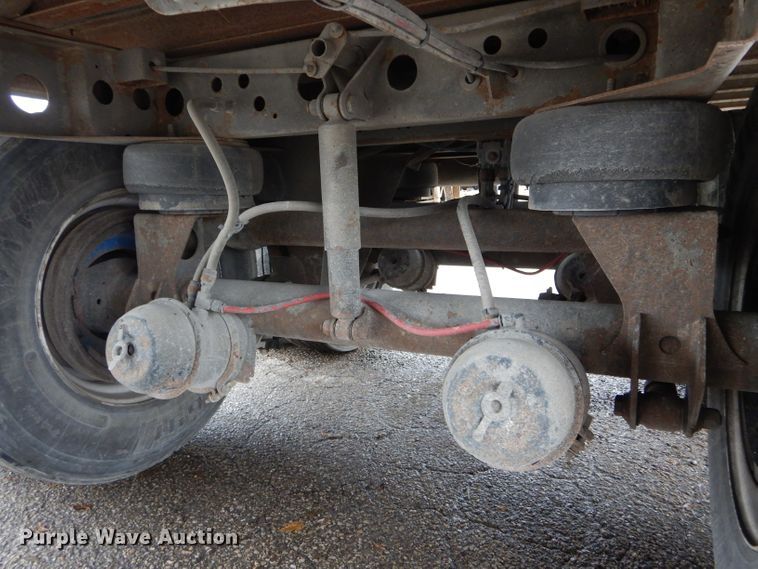 image for item DH6872 2006 Wabash dry van trailer