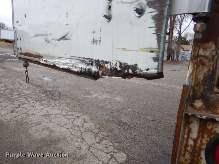 image for item DH6872 2006 Wabash dry van trailer