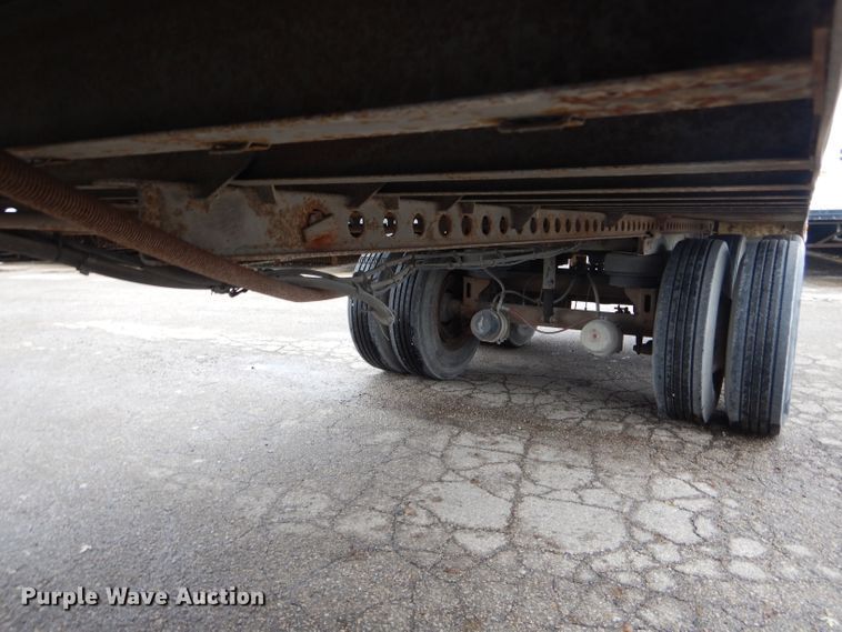 image for item DH6873 2005 Wabash dry van trailer