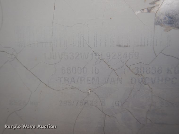 image for item DH6873 2005 Wabash dry van trailer